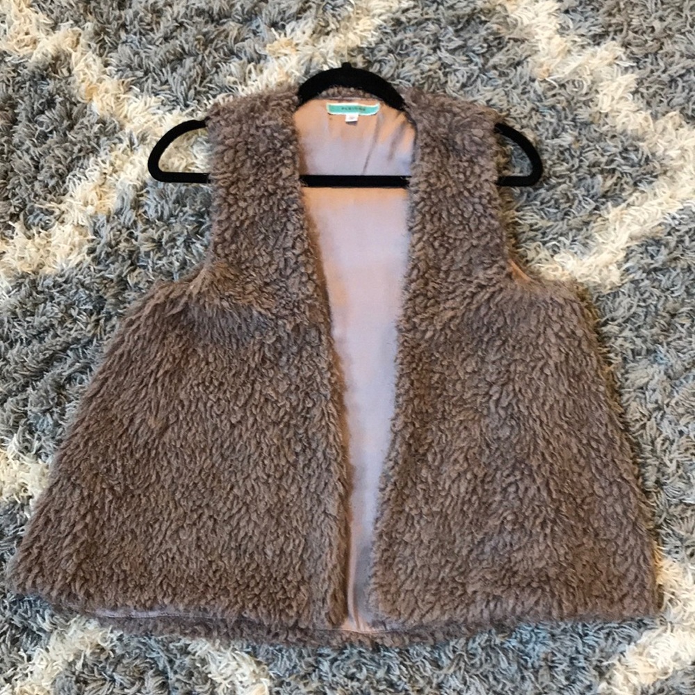 Pleione Faux Fur Vest